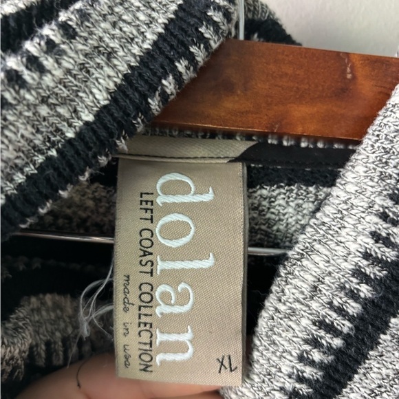 Dolan Anthropology sleeveless turtle‎ neck sweater/ top size Xl - Picture 2 of 4